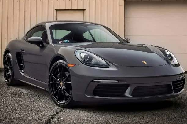 2022 Porsche 718 Cayman